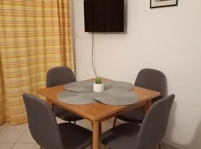 شقة Tutavac كليك